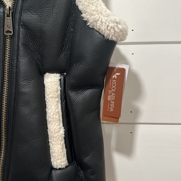 COPY - Koolaburra by UGG Vest Faux Fur - Picture 3 of 4